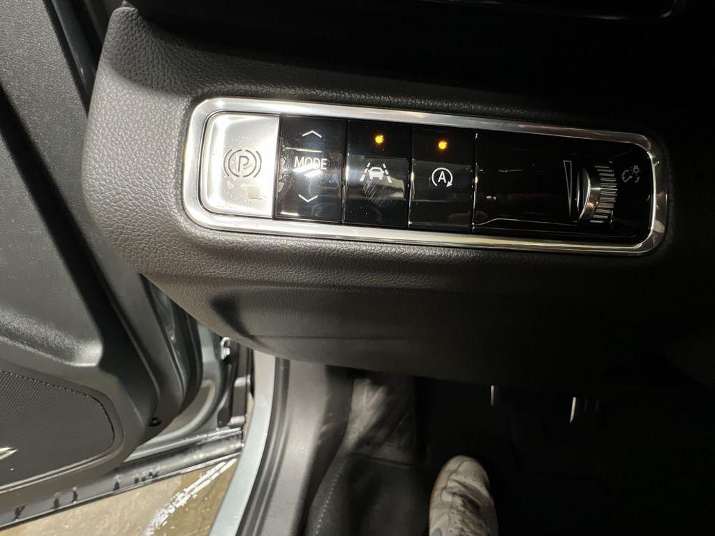 new 2025 Buick Envision car, priced at $41,372