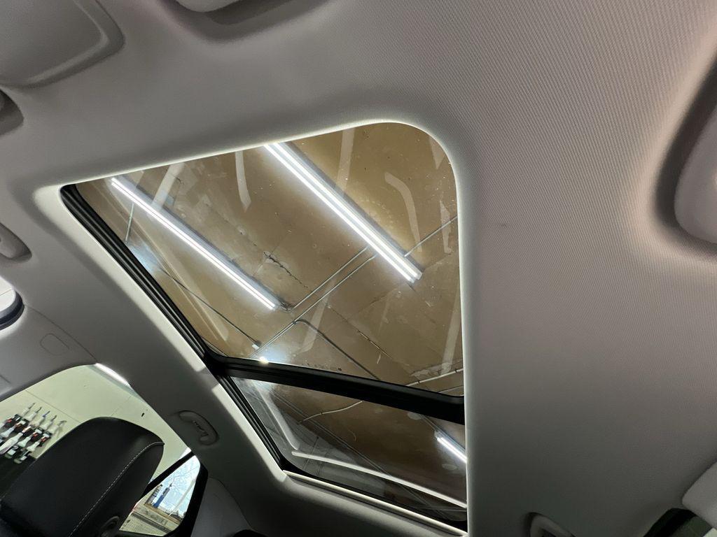 new 2025 Buick Envision car, priced at $41,372