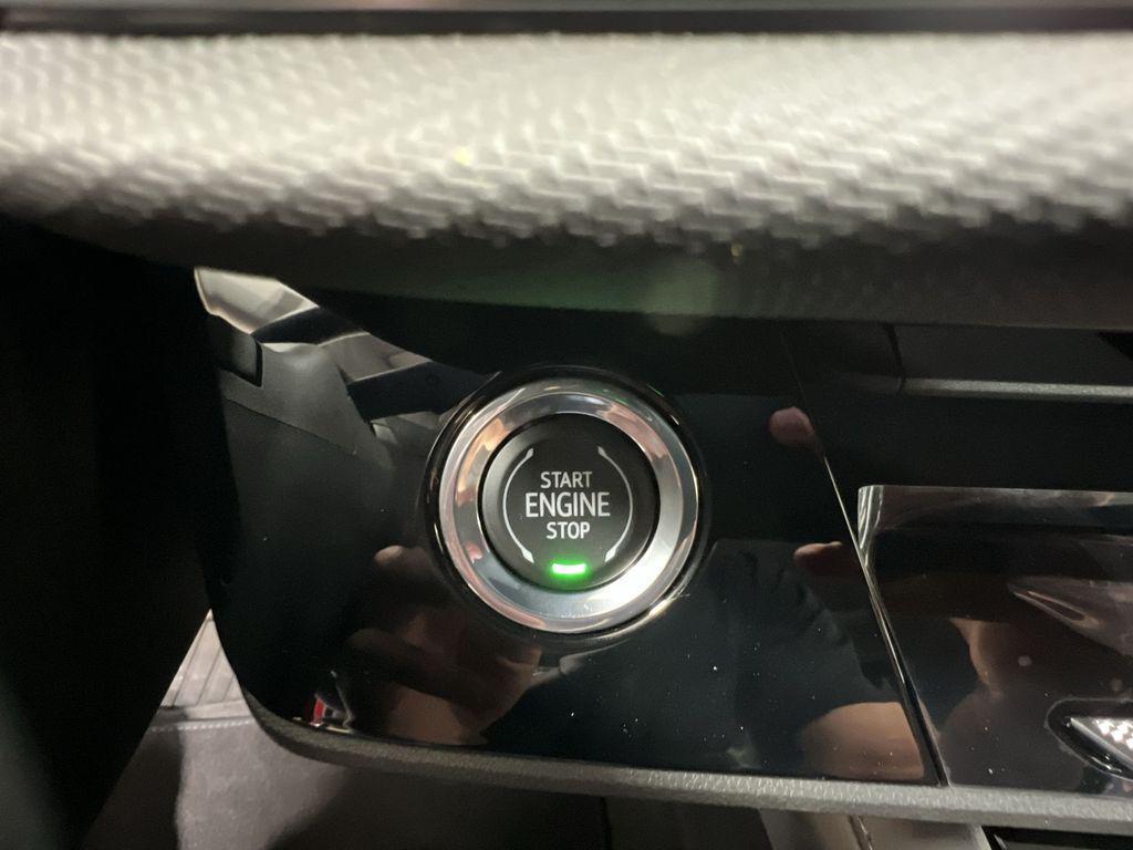 new 2025 Buick Envision car, priced at $37,975
