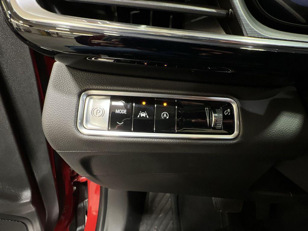 new 2025 Buick Envision car, priced at $37,975
