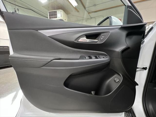 new 2025 Buick Envista car, priced at $25,685