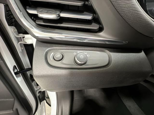 new 2025 Buick Envista car, priced at $25,685