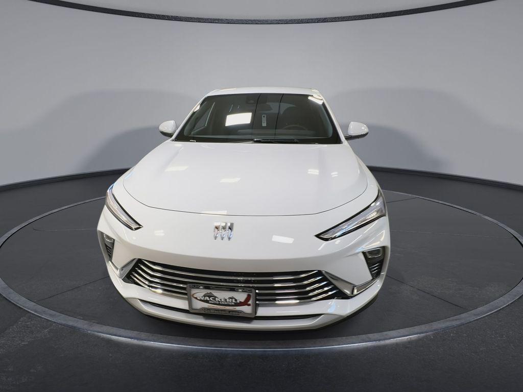 new 2025 Buick Envista car, priced at $24,685