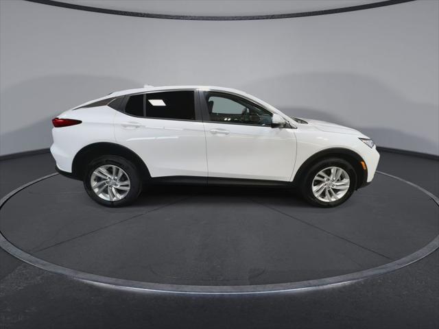 new 2025 Buick Envista car, priced at $25,685