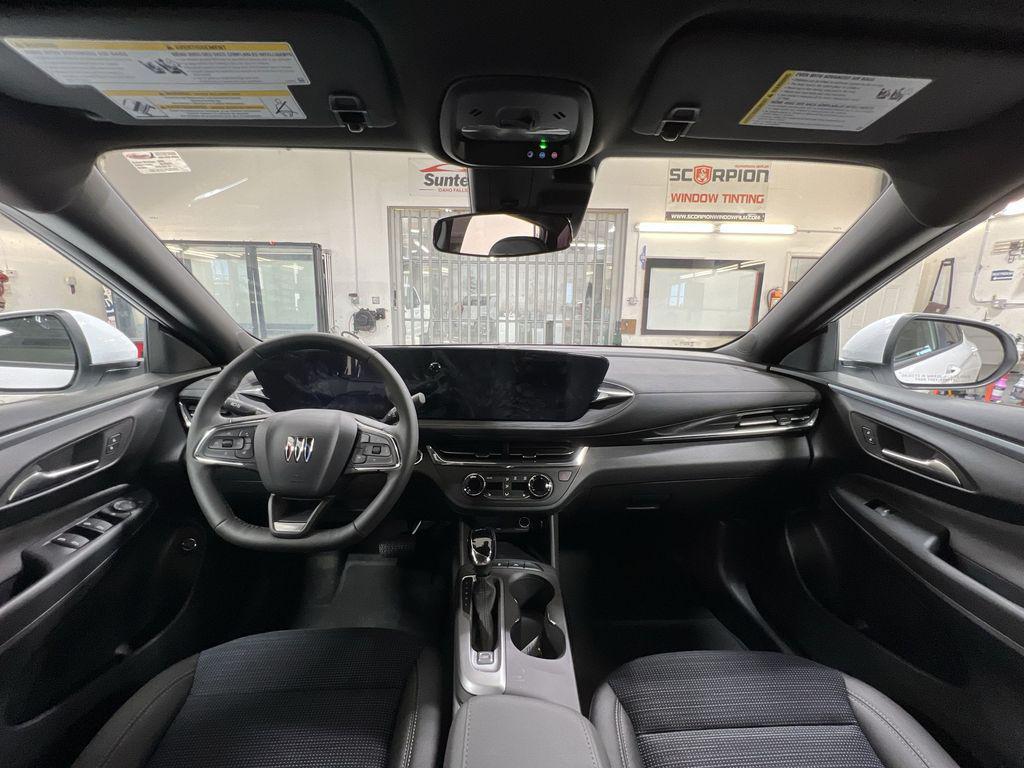 new 2025 Buick Envista car, priced at $24,685