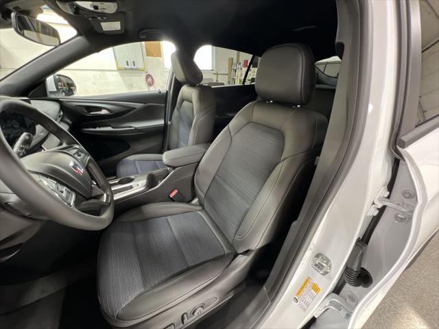new 2025 Buick Envista car, priced at $25,685