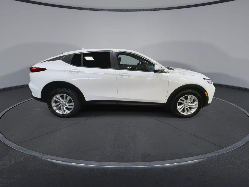 new 2025 Buick Envista car, priced at $24,685