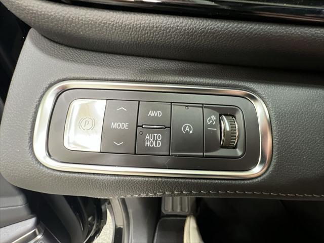 new 2025 Buick Enclave car, priced at $50,985