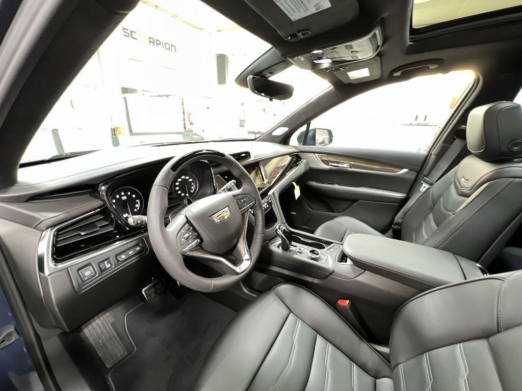new 2025 Cadillac XT6 car, priced at $69,987