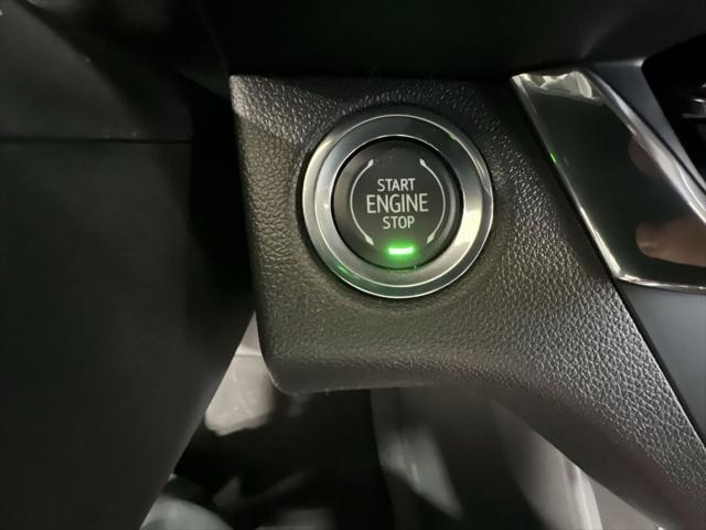 new 2025 Buick Envista car, priced at $25,880