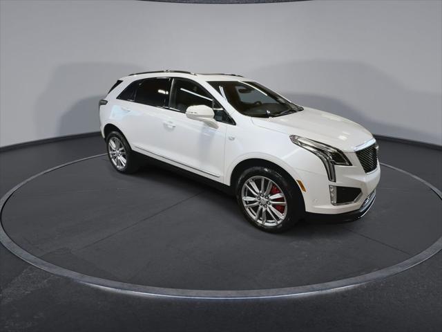 new 2025 Cadillac XT5 car, priced at $64,165