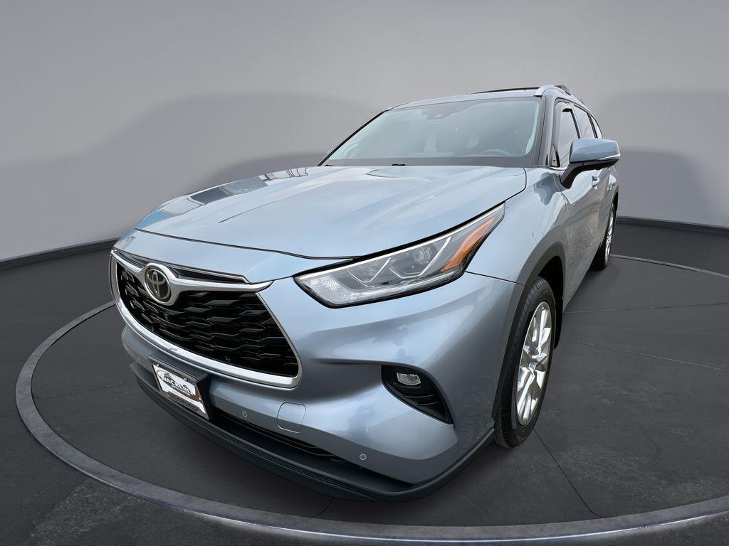 used 2024 Toyota Highlander car, priced at $44,950