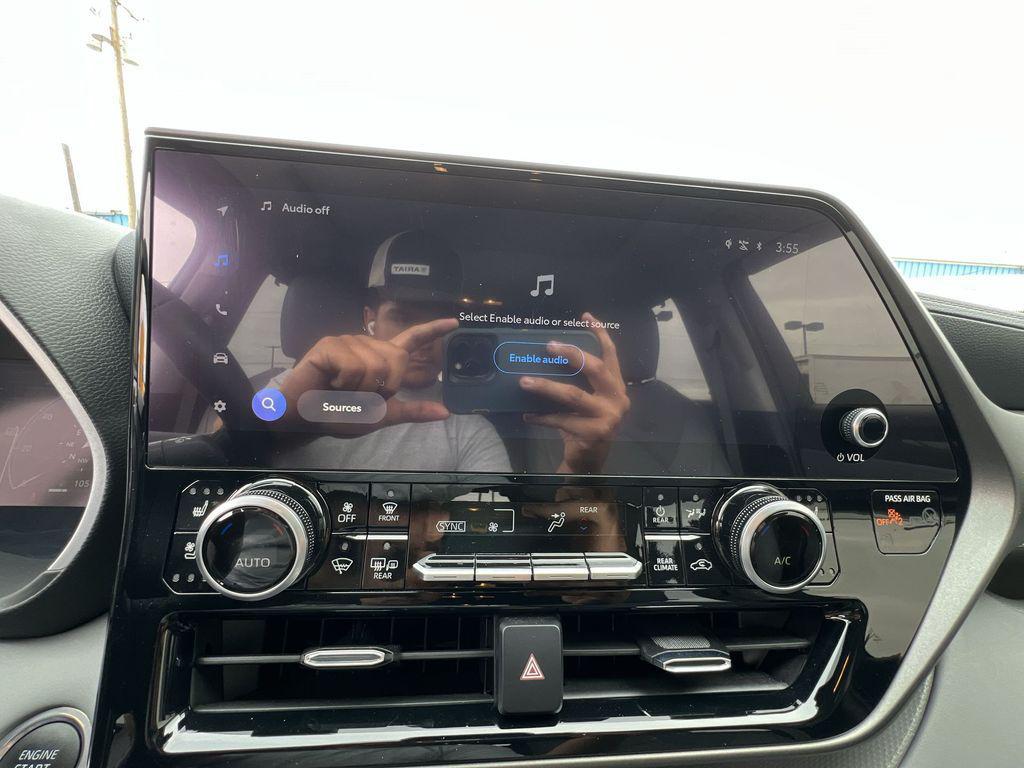 used 2024 Toyota Highlander car, priced at $42,450