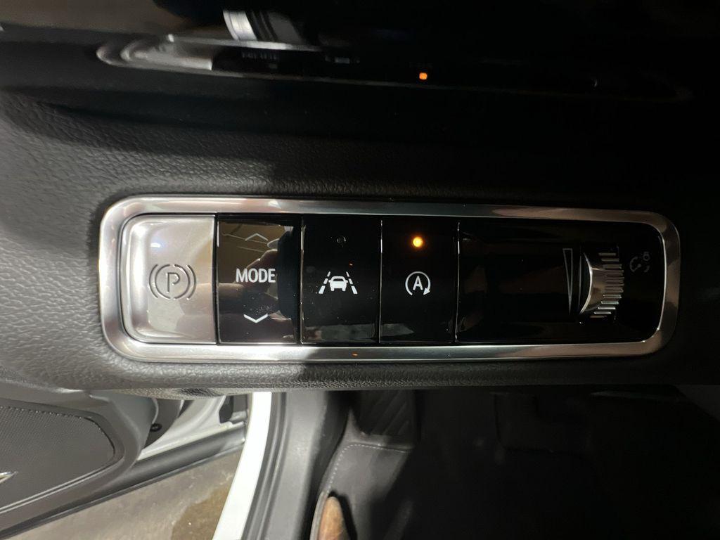 new 2025 Buick Envision car, priced at $38,522