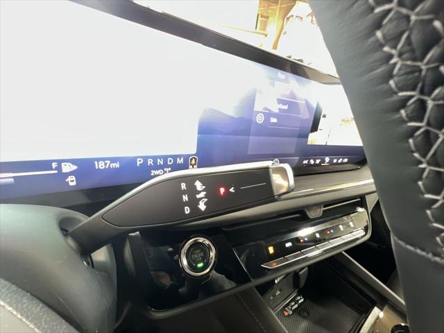 new 2025 Buick Envision car, priced at $38,240