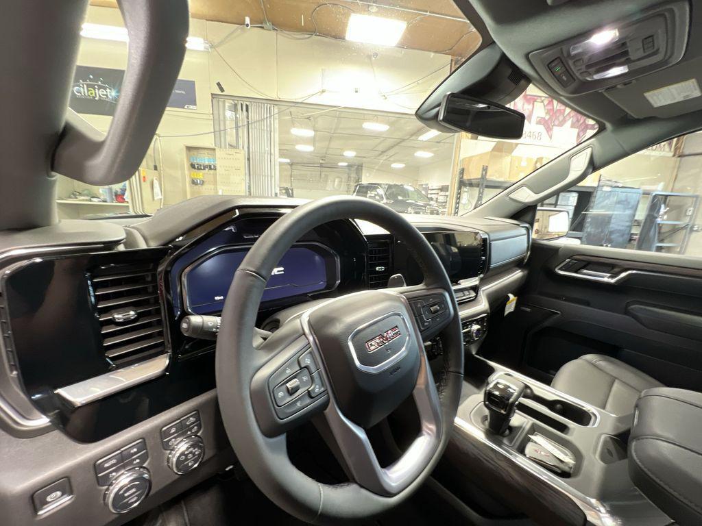 new 2025 GMC Sierra 1500 car, priced at $58,137