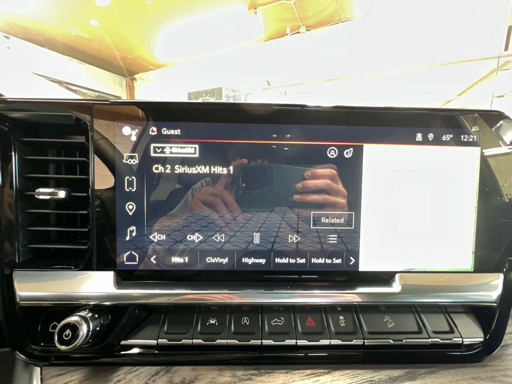 new 2025 GMC Sierra 1500 car, priced at $58,137