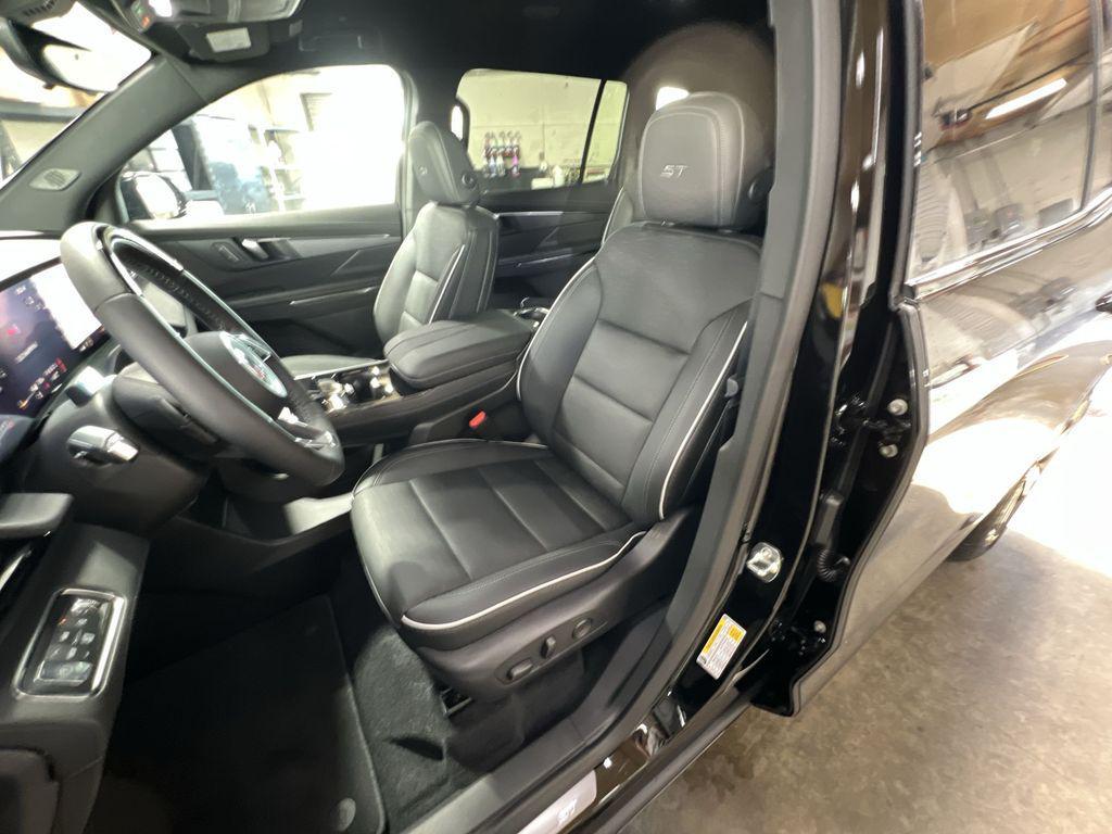 new 2026 Buick Enclave car, priced at $58,745
