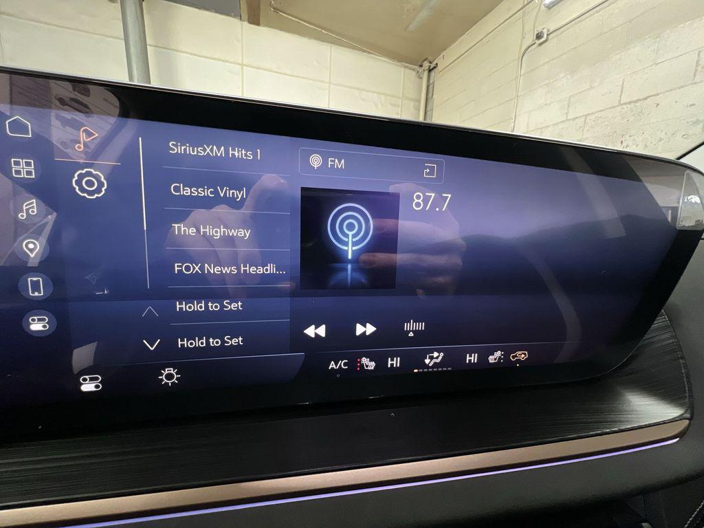 new 2025 Buick Envision car, priced at $40,919