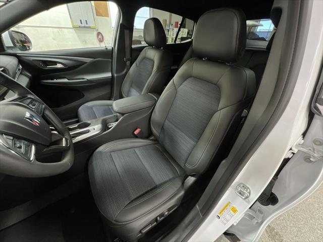 new 2025 Buick Envista car, priced at $25,685