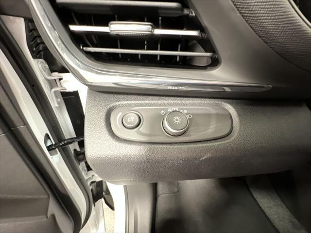 new 2025 Buick Envista car, priced at $25,685