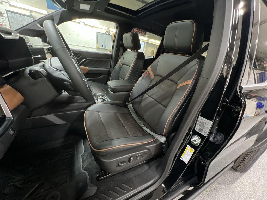 new 2025 GMC Canyon car, priced at $55,479