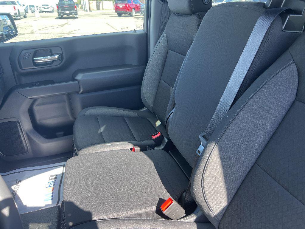 new 2024 GMC Sierra 1500 car, priced at $41,013