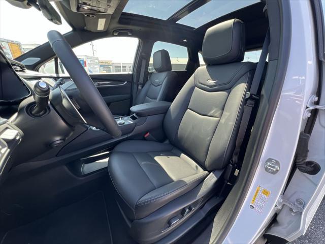 new 2024 Cadillac XT5 car, priced at $58,565