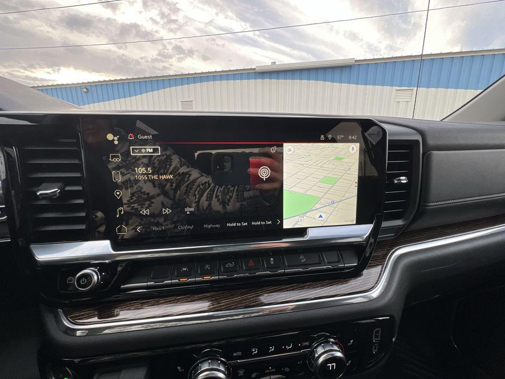 new 2025 GMC Sierra 1500 car, priced at $49,024