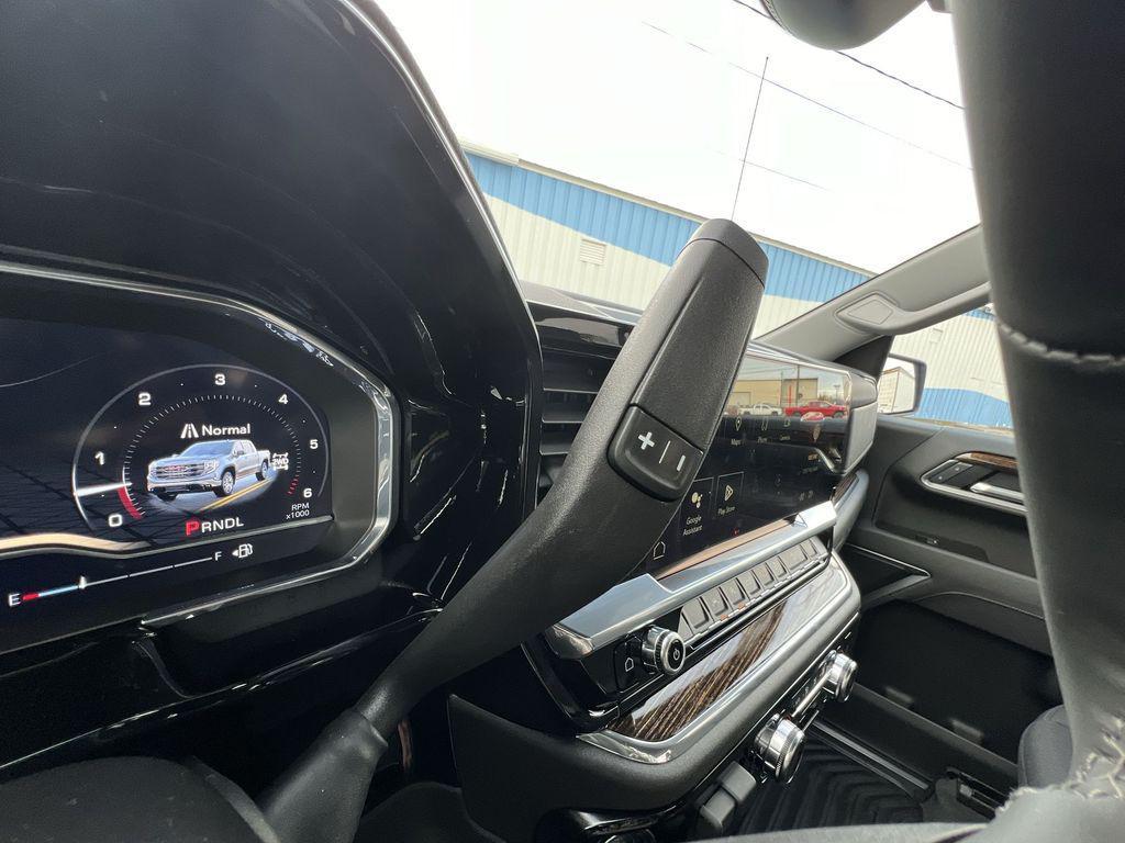 new 2025 GMC Sierra 1500 car, priced at $49,024