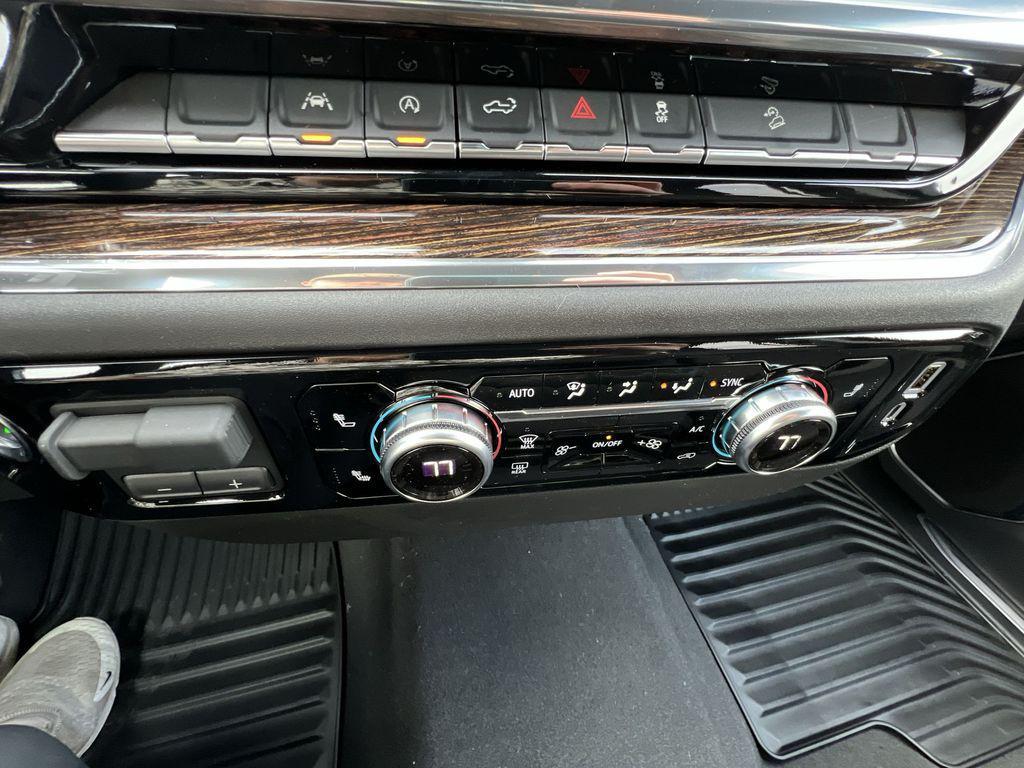 new 2025 GMC Sierra 1500 car, priced at $49,024