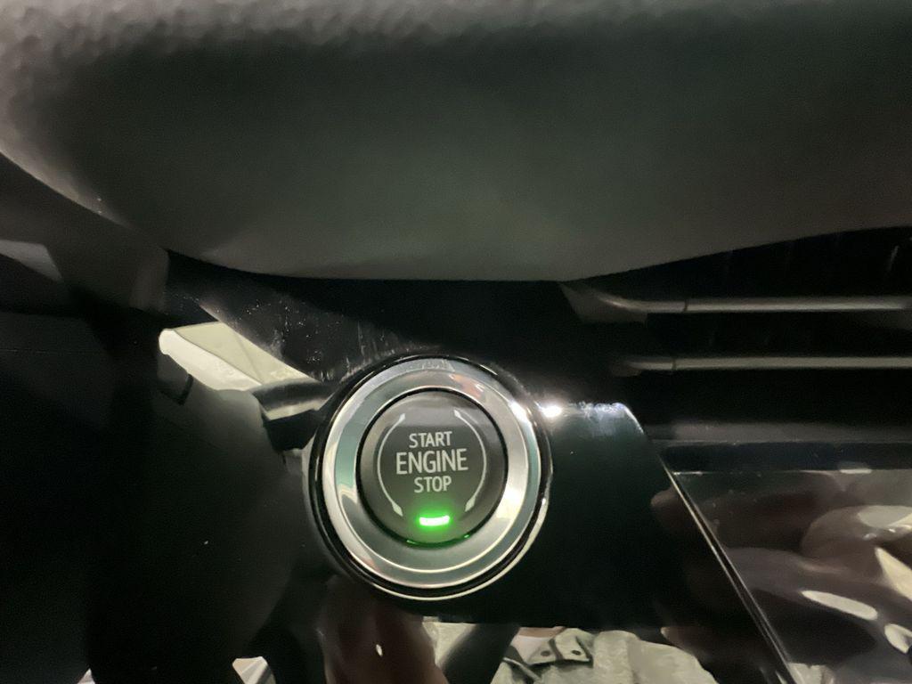 new 2025 Buick Envision car, priced at $40,919