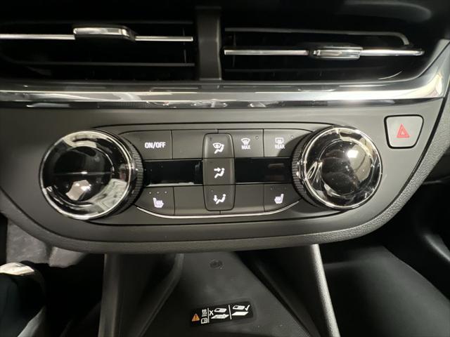 new 2025 Buick Envista car, priced at $26,180