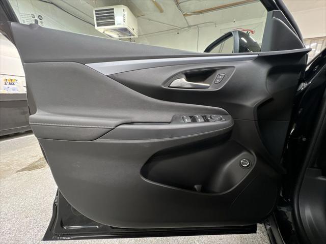 new 2025 Buick Envista car, priced at $26,180