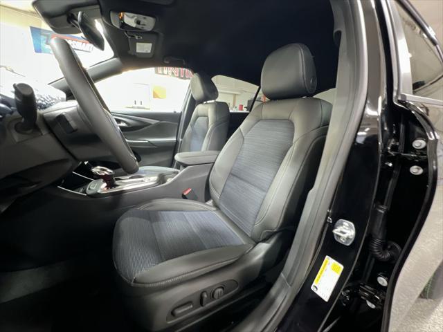 new 2025 Buick Envista car, priced at $26,180