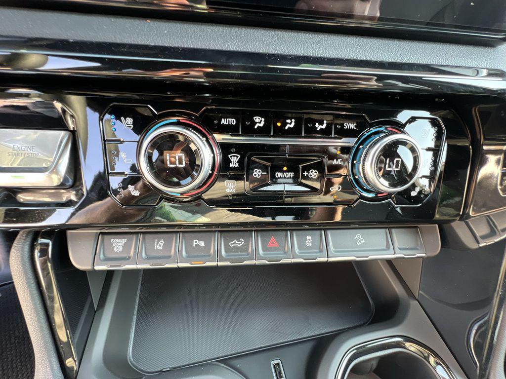 new 2026 GMC Sierra 2500 car, priced at $79,085