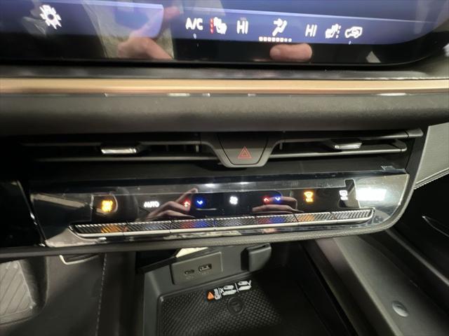 new 2025 Buick Envision car, priced at $41,235