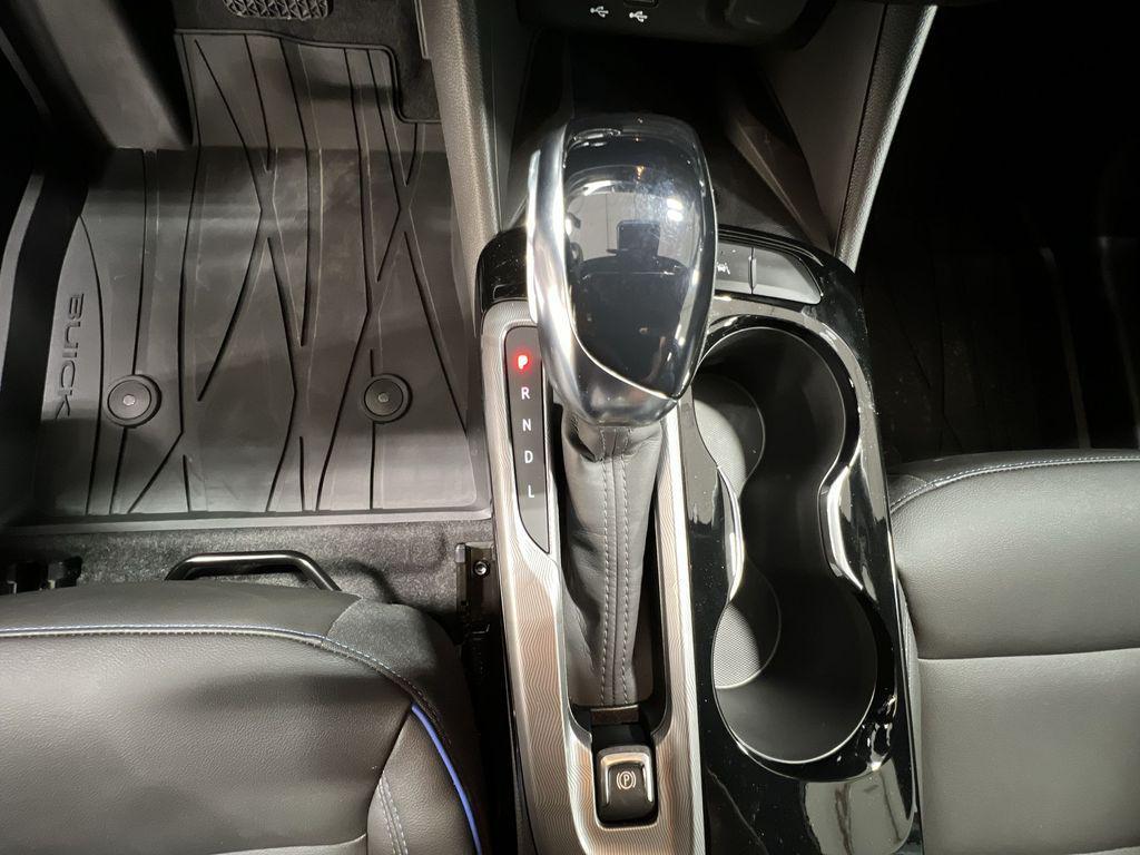 new 2025 Buick Envista car, priced at $26,707