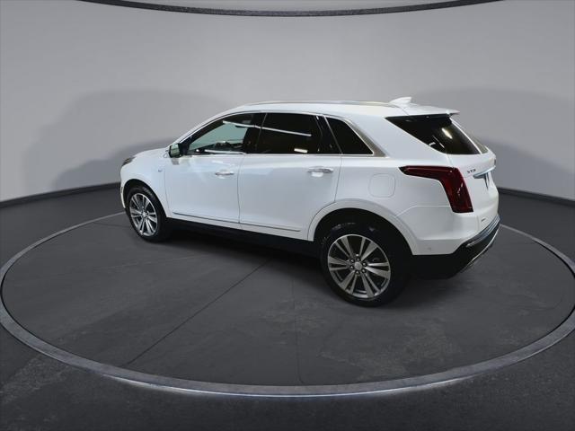 new 2025 Cadillac XT5 car, priced at $60,565