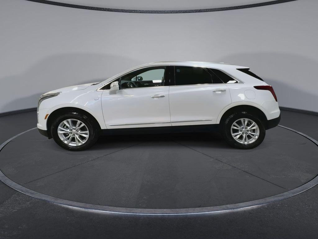 new 2025 Cadillac XT5 car, priced at $45,228