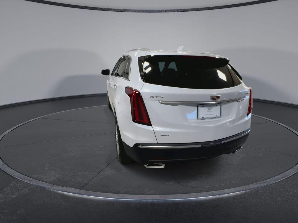 new 2025 Cadillac XT5 car, priced at $45,228