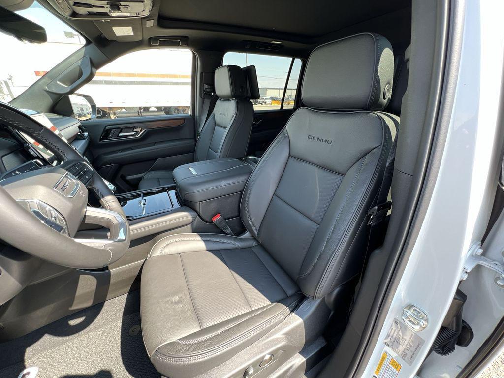 new 2025 GMC Yukon XL car, priced at $98,020