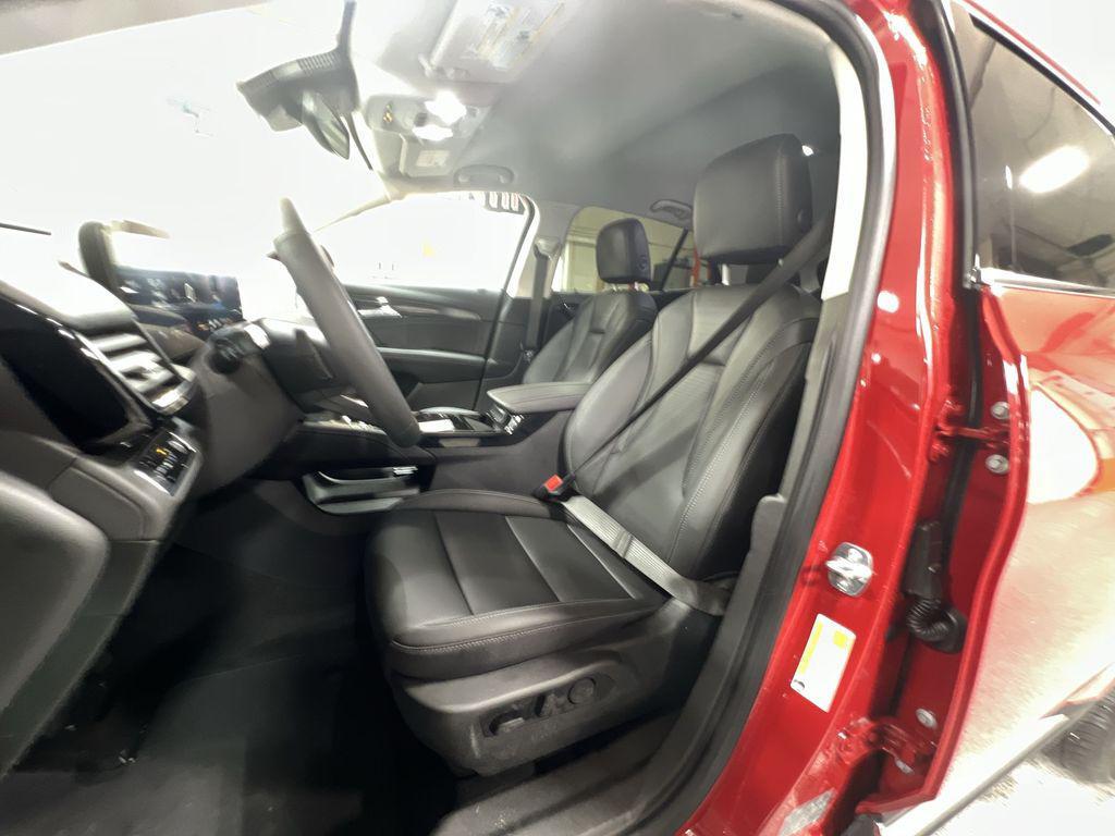 new 2025 Buick Envision car, priced at $37,607