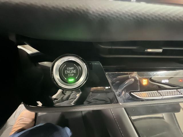 new 2025 Buick Envision car, priced at $37,240