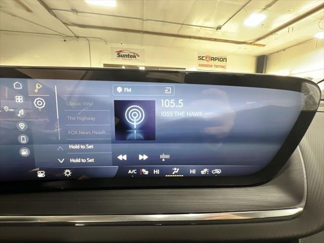new 2025 Buick Envision car, priced at $37,240