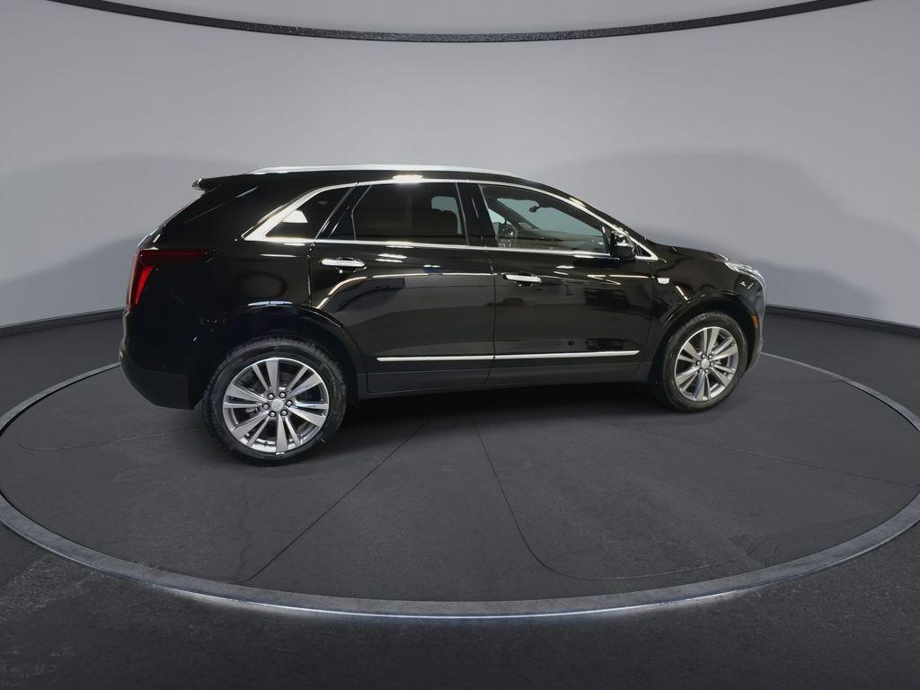 new 2025 Cadillac XT5 car, priced at $55,023