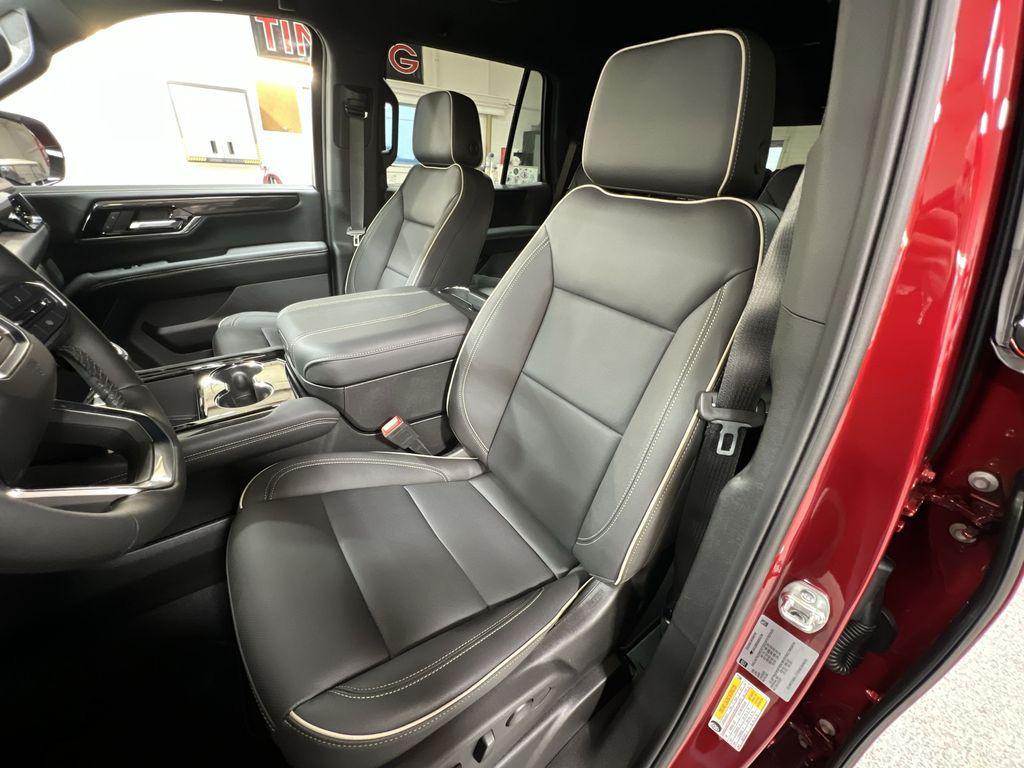 new 2025 GMC Yukon car, priced at $72,311