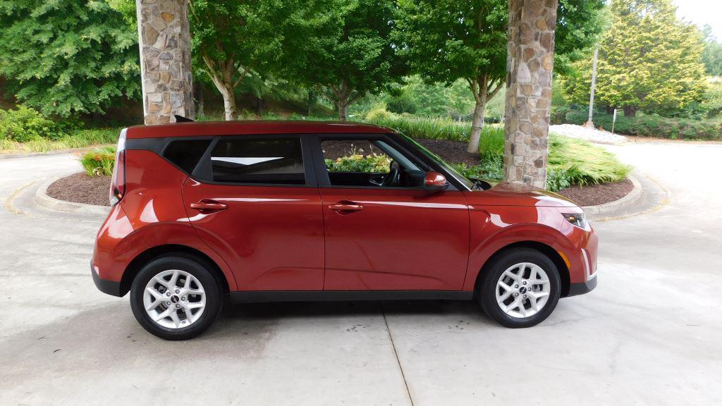 used 2024 Kia Soul car, priced at $19,988