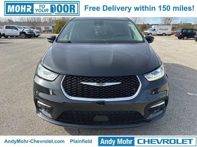 used 2023 Chrysler Pacifica car, priced at $26,000