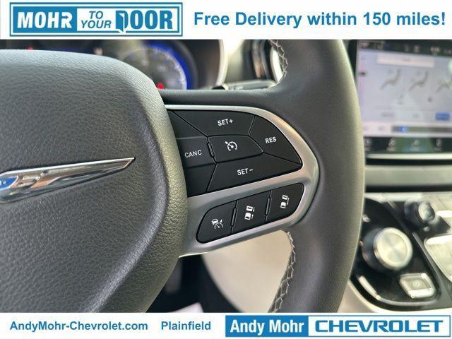 used 2023 Chrysler Pacifica car, priced at $26,000